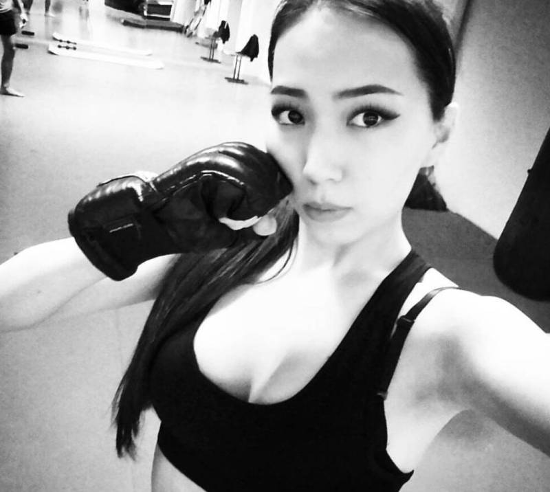 Бурятские девушки ( 30 фото )